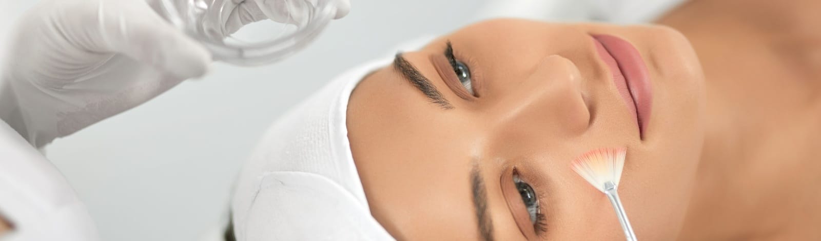 Chemical Peels for Acne Scars: Pros, Cons & What to Know Before Booking