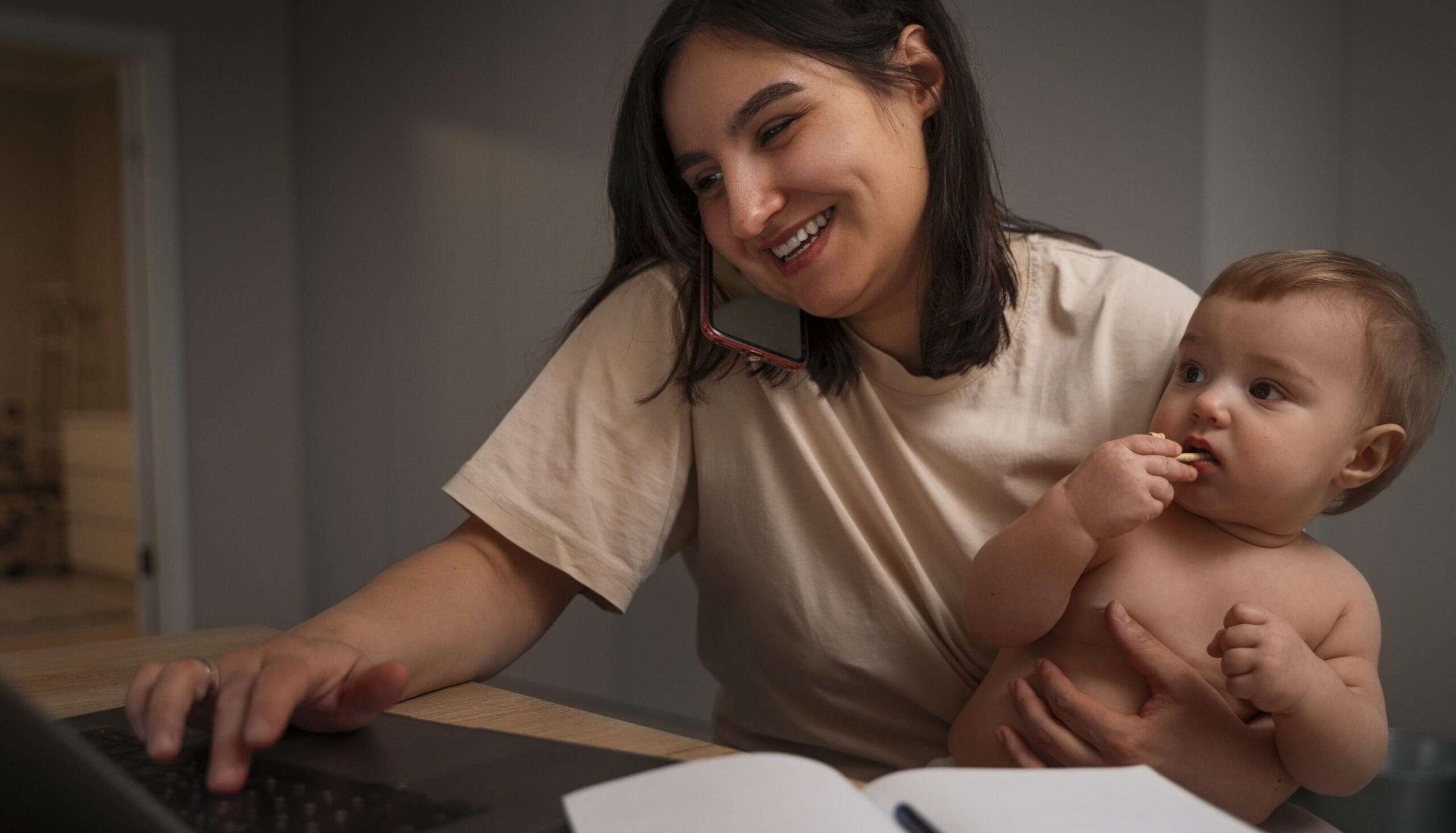 Can Working Moms Manage a Mommy Makeover? Recovery and Work Planning Guide